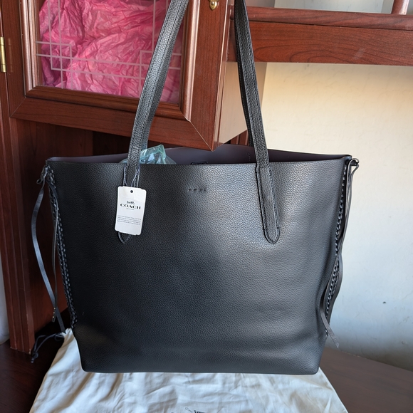 Coach Chelsea X Champlain Tattoo Tote and Keychain - Picture 2 of 13